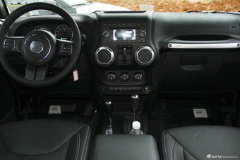 2015款牧马人3.6L自动两门舒享版Rubicon