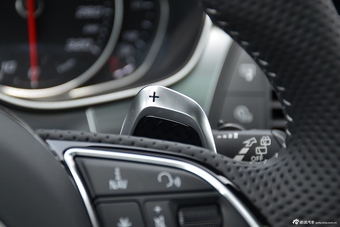 2016款奥迪RS6 4.0T自动Avant