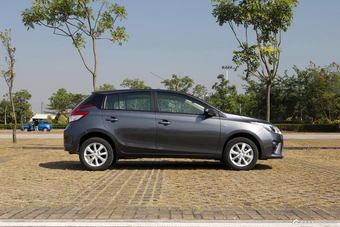 2014款YARiS L致炫1.5L自动锐动版