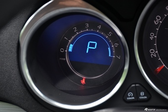 2016款雪铁龙C4L 1.6T自动旗舰型