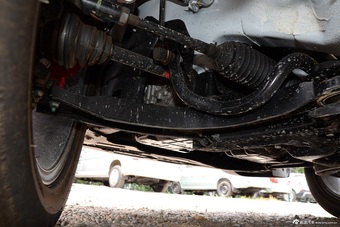 2016款中华V5 1.5T自动两驱运动型