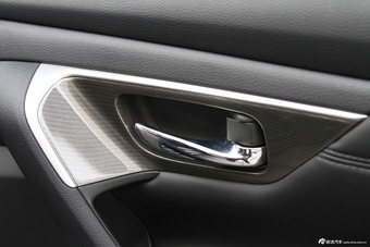 2013款天籁实拍图