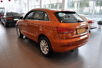 2012款奥迪Q3 35TFSI舒适型
