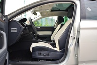 2017款迈腾2.0T自动380TSI DSG 旗舰型