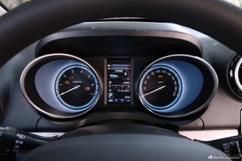 2016款凯翼V3 1.5L自动智联II导航版