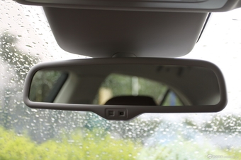 2015款红旗H7 3.0L自动尊贵型