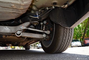 2016款传祺GA6 1.5T自动豪华版235T