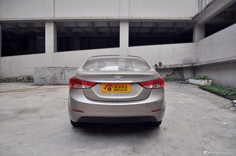 2012款朗动1.6L手动时尚型