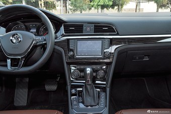 2015款凌渡1.8T自动豪华型330