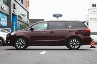 2015款嘉华（进口）2.2T自动豪华版