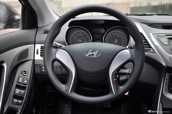 2012款朗动1.6L自动时尚型