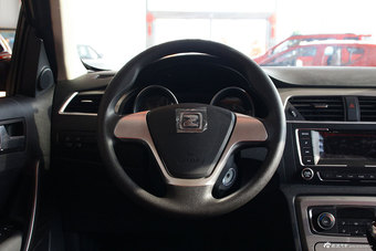 2014款众泰T600 1.5T手动精英型