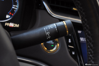 2015款凯迪拉克XTS 28T铂金版