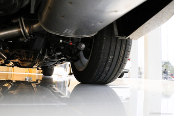 2015款雷克萨斯ES 2.0L自动200精英版