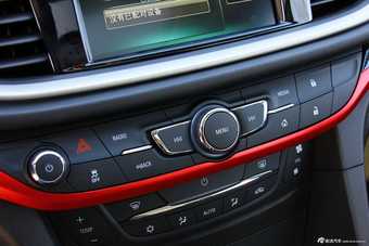 2015款英朗18T 双离合旗舰型到店实拍