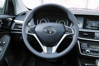 2015款V5菱致plus 1.5L自动智尊型