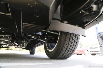 2015款森林人2.0L自动特装纪念版