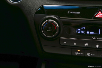 2015款全新途胜1.6T自动两驱智能型