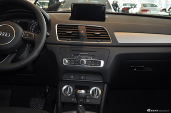 2013款奥迪Q3 35TFSI 进取型