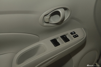 2014款阳光1.5XE CVT精英版