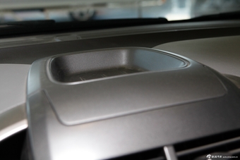 2013款爱唯欧三厢1.4SL自动时尚天窗版