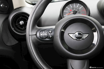 2014款MINI COUNTRYMAN 1.6T自动 COOPER All 4 Excitement