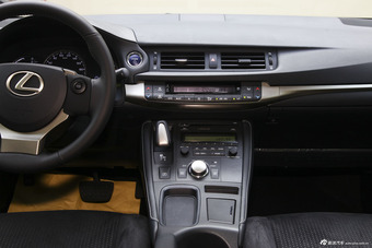 2014款雷克萨斯CT 1.8T自动200h精英版单色