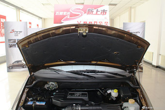 2014款五菱宏光S 1.5L豪华型