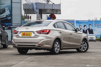 2015款经典福美来1.6L手动精英版