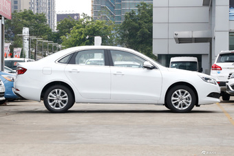 2015款艾瑞泽7 1.6L自动致领版