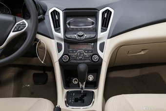 2015款艾瑞泽7 1.6L自动致领版