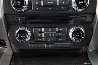 2015款福特F-150 5.0L自动PLATINIUM