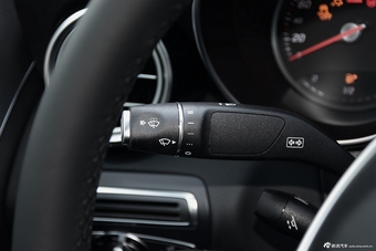 2016款奔驰C级 C200 2.0T自动 Coupe轿跑版