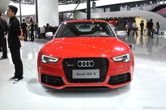 奥迪RS5实拍图
