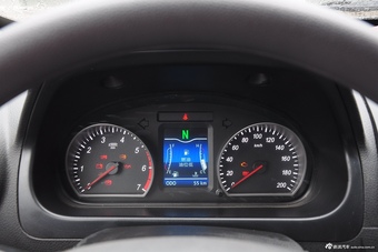 2015款幻速H2 1.5L自动舒适型