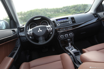 2013款风迪思1.8L旗舰型CVT