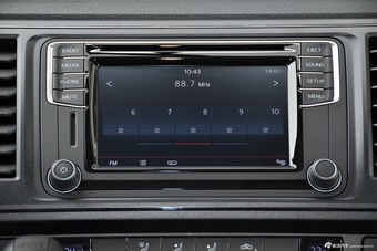 2016款凯路威2.0T自动四驱舒适版9座