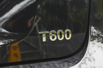 2015款众泰T600 2.0T手动尊贵型