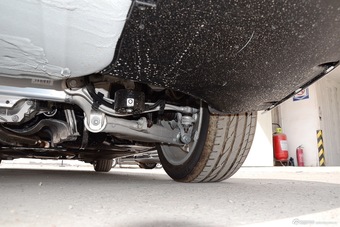 2017款宝马5系525Li 2.0T自动豪华设计套装