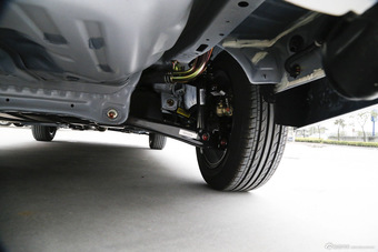 2015款V3菱悦1.5L手动风采版