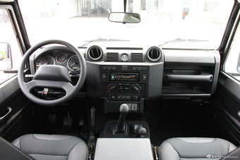 卫士 2004款 110 硬顶天窗版 2.5T图片