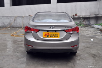 2012款朗动1.6L自动时尚型