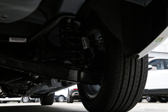 2015款艾瑞泽7 1.6L自动致领版