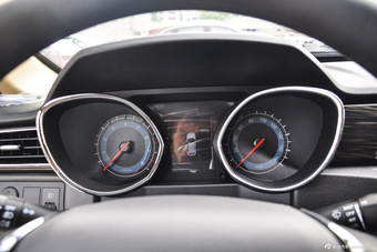 2016款迈威1.5L手动舒适型