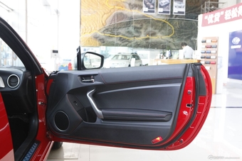 2013款斯巴鲁BRZ 2.0L自动版