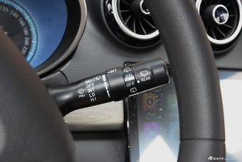 2016款凯翼V3 1.5L手动智联II导航版