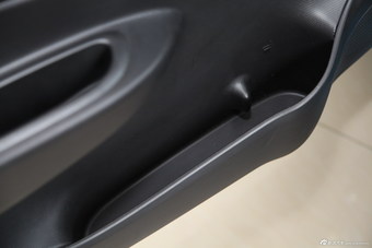 2013款雪佛兰赛欧三厢1.2L手动时尚幸福版