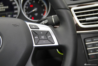 2015款奔驰E200L 2.0T自动