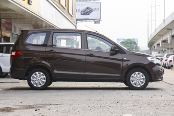 2015款开瑞K50 1.5L手动标准型