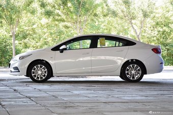 2017款科鲁兹1.5L自动先锋版